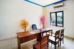 OYO Life 2820 Hotel Perdana Syariah