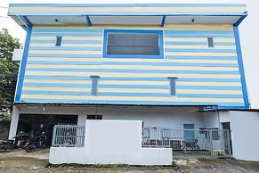 Hotel O RF Homestay