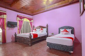 OYO 2838 Hotel Ayu