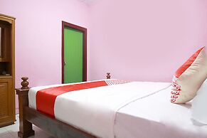 OYO 2838 Hotel Ayu