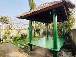 Palm Island Hostel