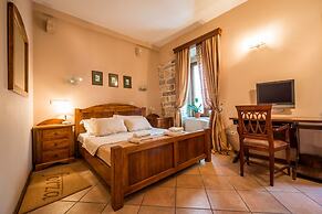 Forza Lux Guest House