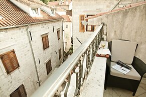 Forza Lux Guest House