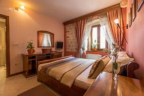 Forza Lux Guest House