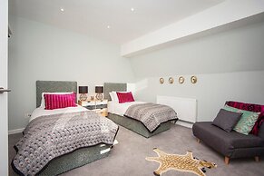 Georgian Coach House Mews Central Bath