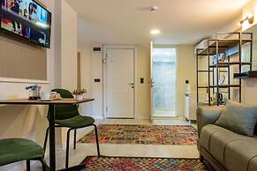 Blue Marmara Suites