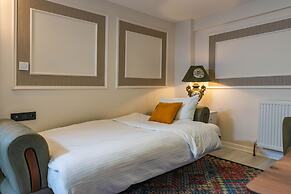 Blue Marmara Suites