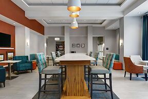 Hampton Inn & Suites by Hilton Belleville