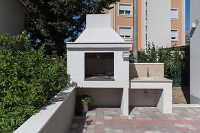 Apartment house Ivan John