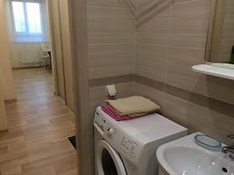 Apartment on Geologorazvedchikov 44a