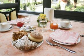 Hotel Ester Safer