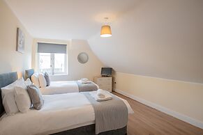 2-bedroom Penthouse, Clockhouse, Hoddesdon