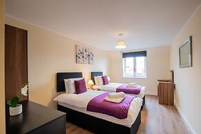 2-bedroom Penthouse, Clockhouse, Hoddesdon