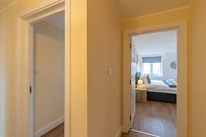 2-bedroom Penthouse, Clockhouse, Hoddesdon