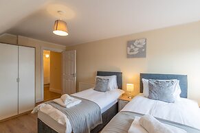 2-bedroom Penthouse, Clockhouse, Hoddesdon