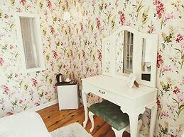 Lotus Restaurant & Home