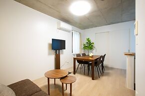 Laffitte Tokyo WEST
