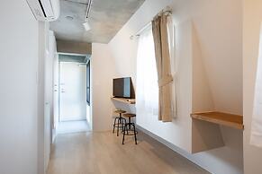 Laffitte Tokyo WEST