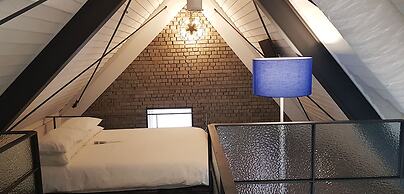 Soar Hotel