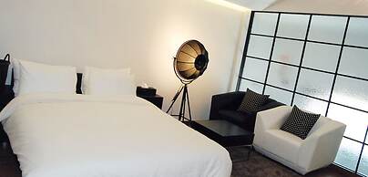 Soar Hotel