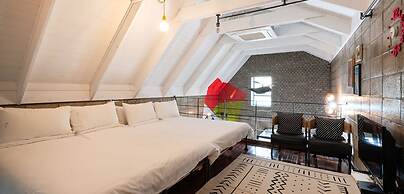 Soar Hotel