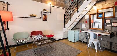 Soar Hotel