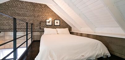 Soar Hotel
