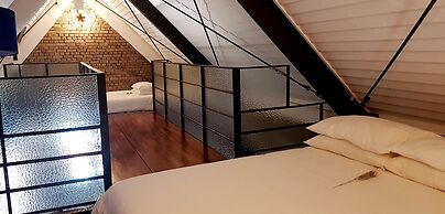 Soar Hotel