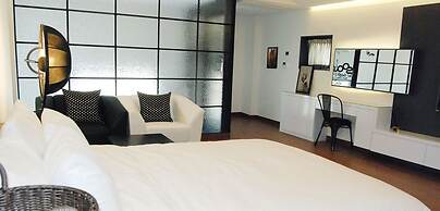 Soar Hotel