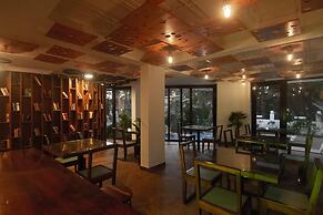 Half Hotel