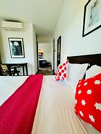 Half Hotel