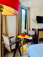 Half Hotel