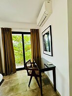 Half Hotel