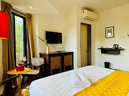 Half Hotel