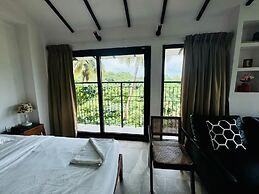 Half Hotel