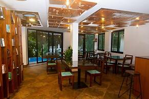 Half Hotel