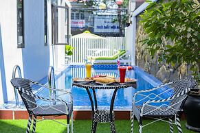 Green Hill Hotel
