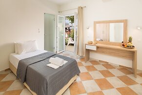 Paralia Studios