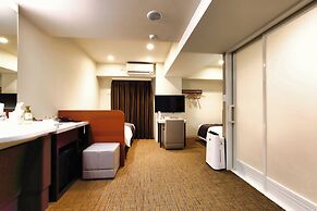 Luxcare Hotel
