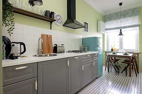 Hala Mirowska Stylish Apartment