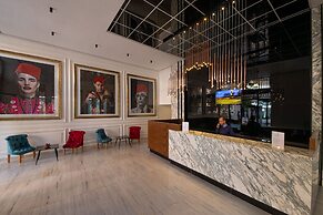 Stars Hotel