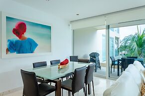 Elements 215 2 Bedroom Condo by RedAwning