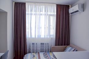 Smart House Hotel