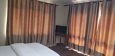 Rocy Hotel