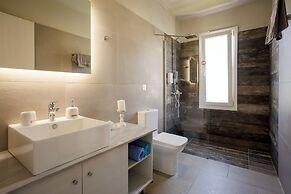 Sarpidon Suites