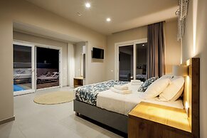 Sarpidon Suites