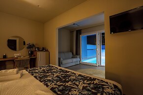 Sarpidon Suites