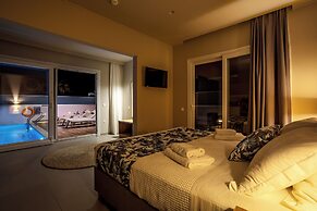 Sarpidon Suites