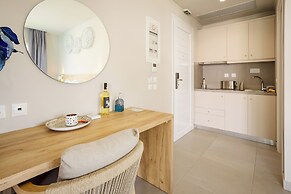 Sarpidon Suites