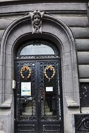 Metropole Apartments Royal Residence